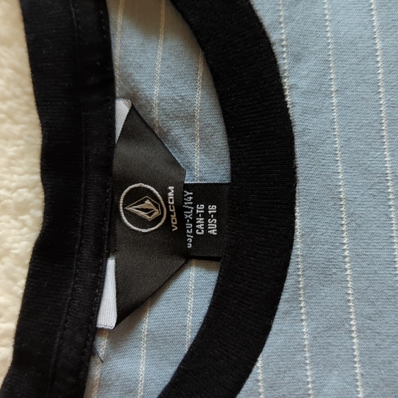 Volcom Tee - Picture 3 of 3